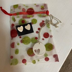 Eating and necklace set